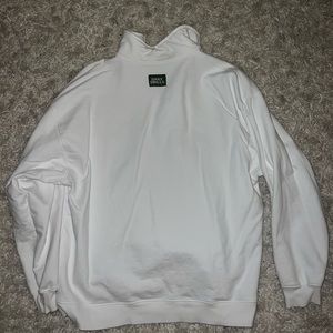 DAILY DRILLS - white sweatshirt - xs/s
